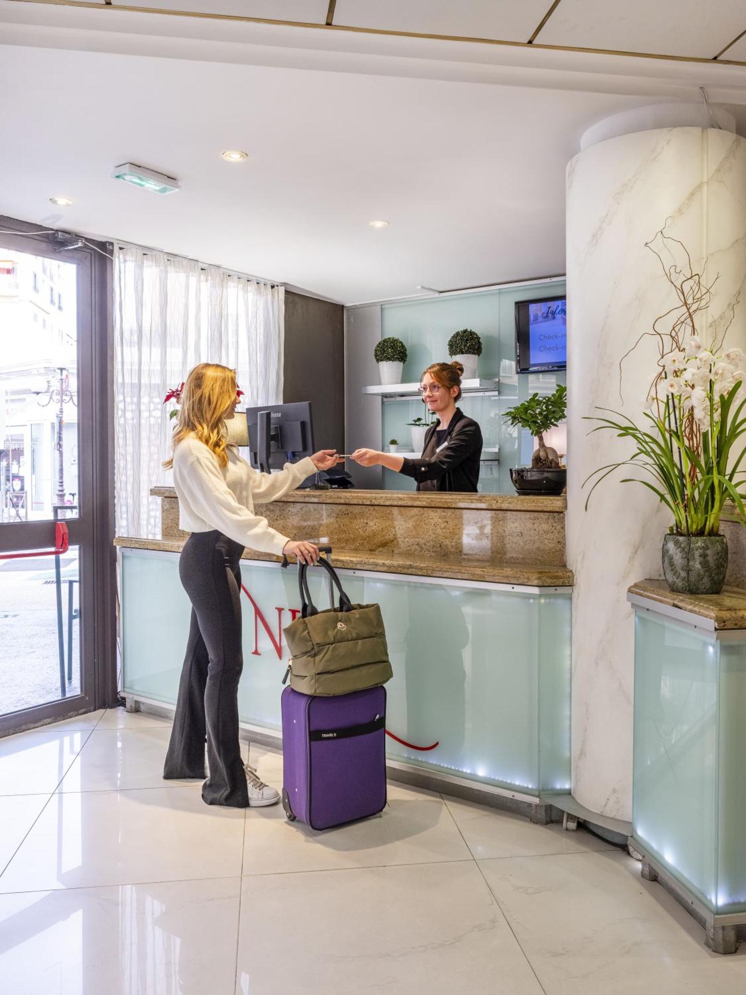 Hotel Riviera 4*